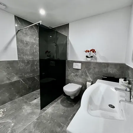 Werre Mit Smart-tv - Stilvol, Zentral & Gemuetlich Daire *